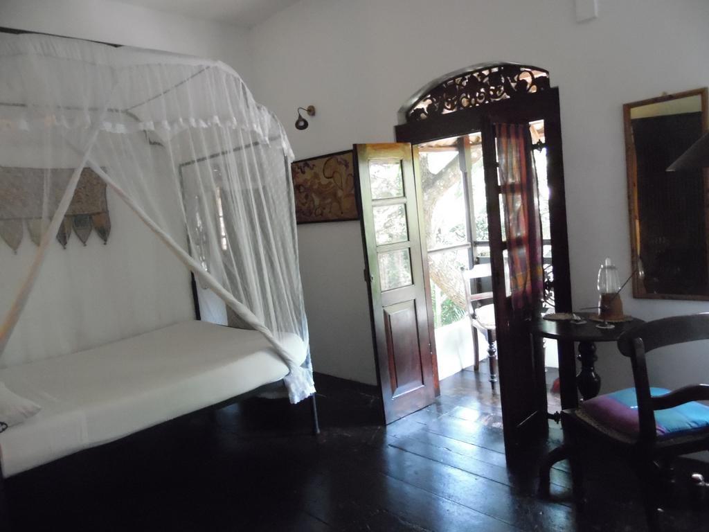 The Dream House Hotel Unawatuna Room photo