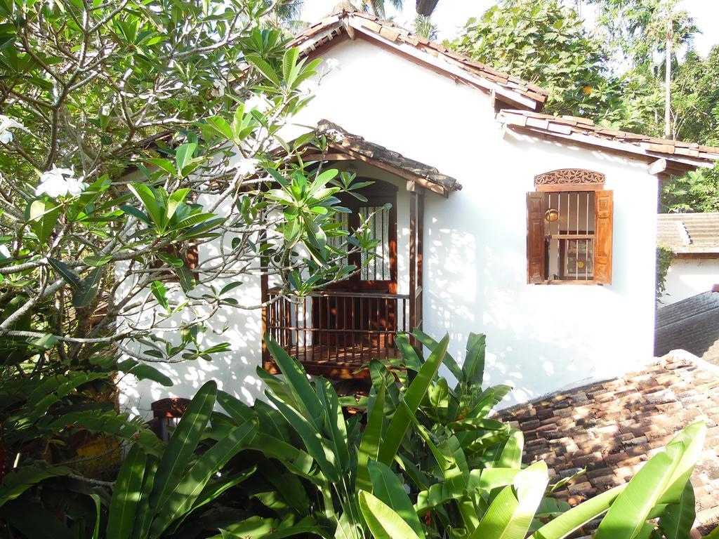 The Dream House Hotel Unawatuna Room photo