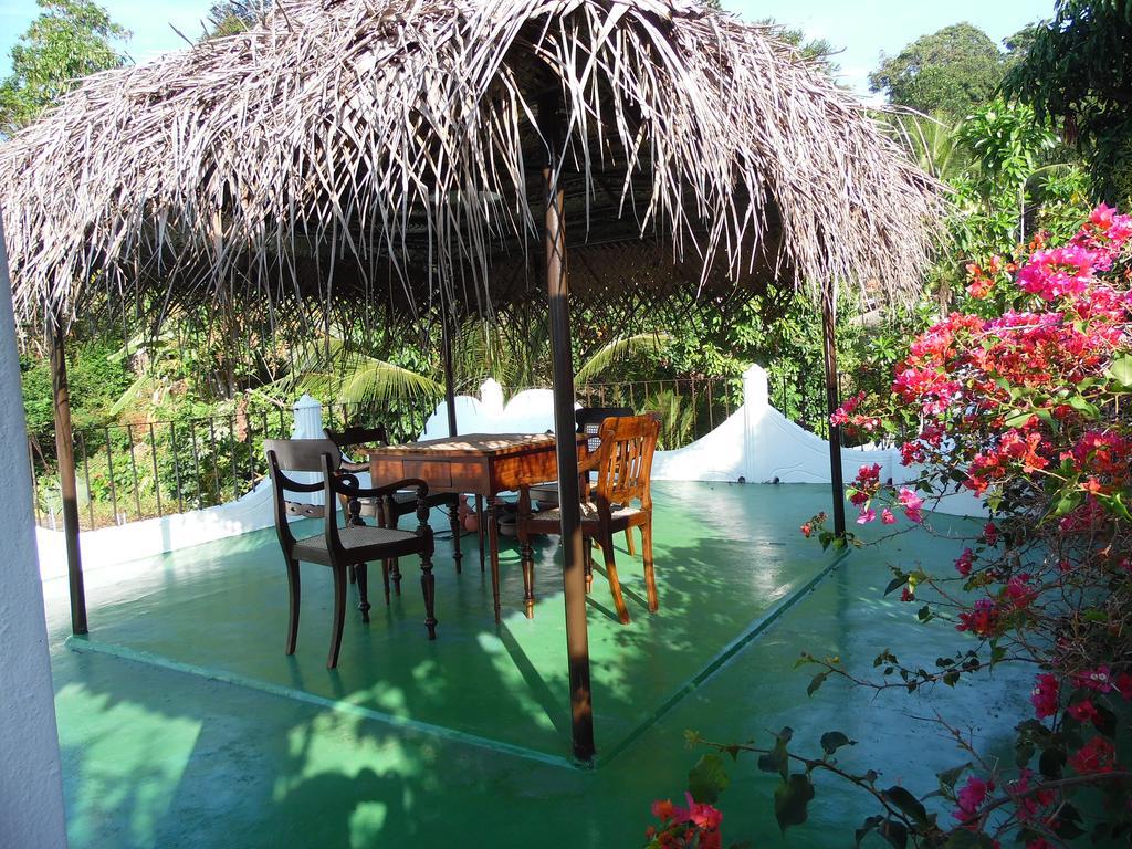 The Dream House Hotel Unawatuna Exterior photo