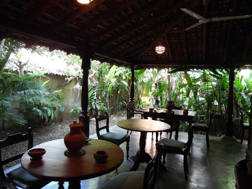 The Dream House Hotel Unawatuna Exterior photo