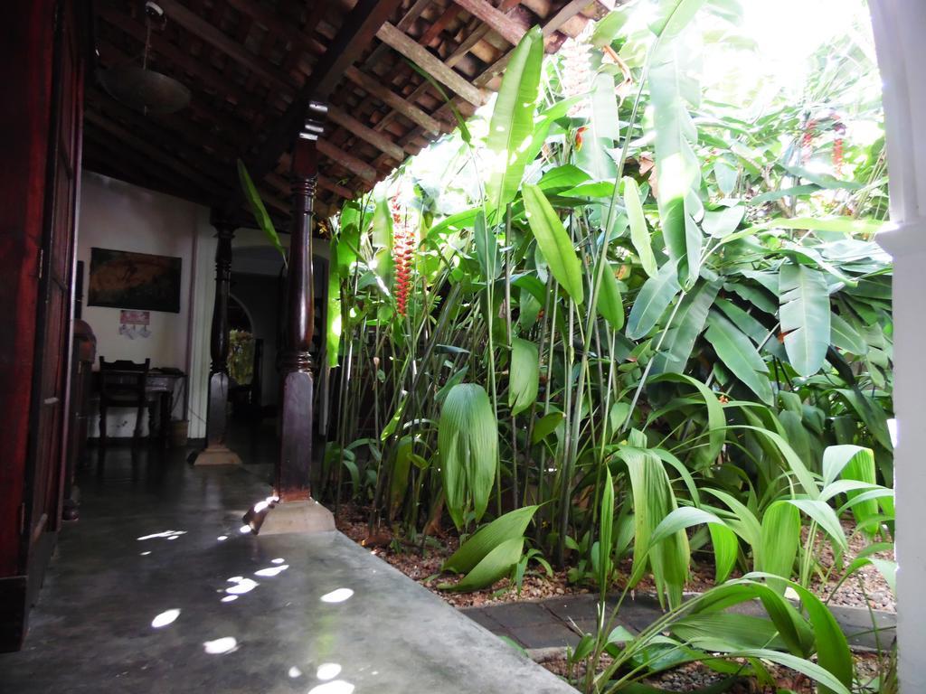 The Dream House Hotel Unawatuna Exterior photo